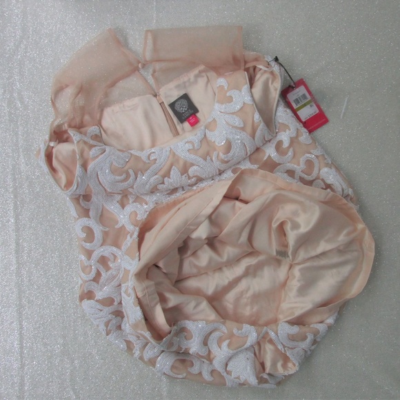 Vince Camuto Cream and White Midi Dress - Picture 8 of 8